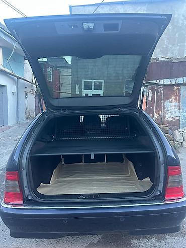 univ: Mercedes-Benz C-sinfi Universal (W202 T-Modell) - Kuzov: universal — 8