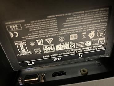 Monitorlar: Lenovo 22" monitor - Ekran ölçüsü: 22 düym, geniş ekran - Girişlər — 2