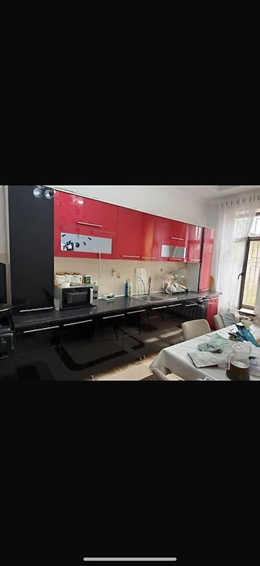 Размер 4,05м.высота 2,20м