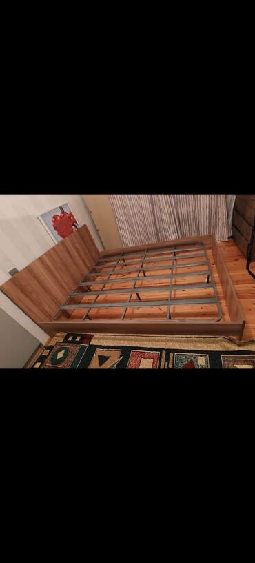 yataq tek neferlik: Taxt satilir Matras var. *Qiymeti 130 Azn.* Unvan mehdiabat. Odeniwli