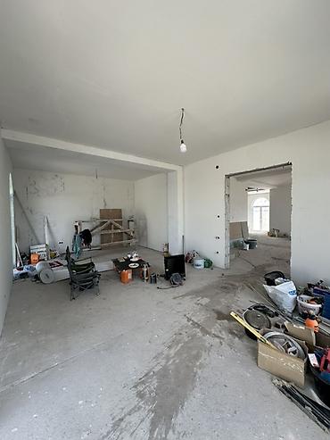 Продажа коттеджей и домов: Продаётся особняк в районе Рухий-Мурас-2. Участок — 8 соток, площадь — 11