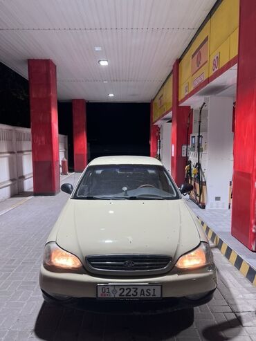 продаю или меняю с доплатой: Kia Clarus: 2001 г., 1.8 л, Автомат, Бензин, Седан