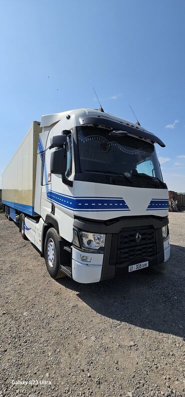 Тягачи: Тягач, Renault, Шторный