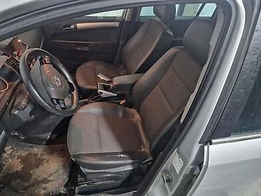 putnički kombi 8 1: POLUKOZNA SEDISTA I TAPACIRI ZA OPEL ZAFIRA | Cena je za tapacire i — 1