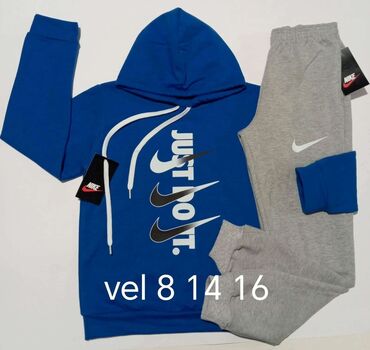 Komplet trenerke: Nike, 122-128, Unisex — 2