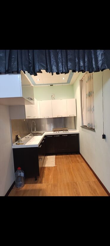 Köhnə tikili: Təmi̇rli̇ 3 otaqli kupçali bina evi̇. ünvan baki cəmi 105000 azn✅ -da lalafo.az — 3 Köhnə tikili: Təmi̇rli̇ 3 otaqli kupçali bina evi̇. ünvan baki cəmi 105000 azn✅ — 3