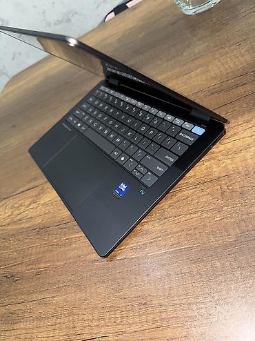 hp notbuk: HP OmniBook Ultra Flip (Ultra 9 / 32GB / 2TB) Intel Core Ultra 9 288V — 3