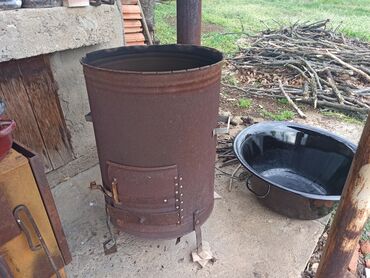 Ostala baštenska oprema: Kazan sa furunom za topljenje masti, kuvanje pekmeza itd. Furuna na lalafo.rs — 7 Ostala baštenska oprema: Kazan sa furunom za topljenje masti, kuvanje pekmeza itd. Furuna — 7