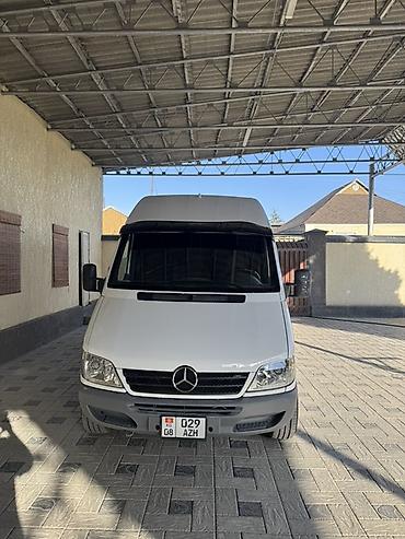 ремонт ковша экскаватора: Mercedes-Benz Спринтер: 2001 г., 2.7 л, Дизель, Фургон — 4