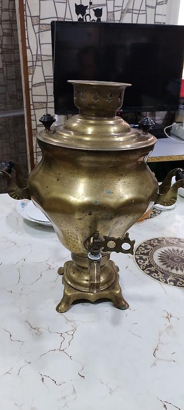 Samovarlar: Tok samovari latundan Təsvir: - Klassik rus üslublu, pirinç korpuslu — 2