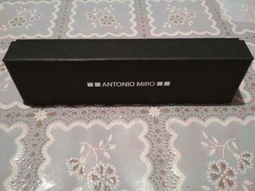 Hədiyyələr: Qələm qabı (qələmdan) Satılır. Heç bir problemi yoxdur. 100 %. Qiyməti — 12