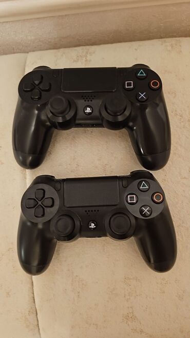 PS4 (Sony Playstation 4): Sony PlayStation 4 (PS4) oyun konsolu Xüsusiyyətlər: - Model: PS4 — 4