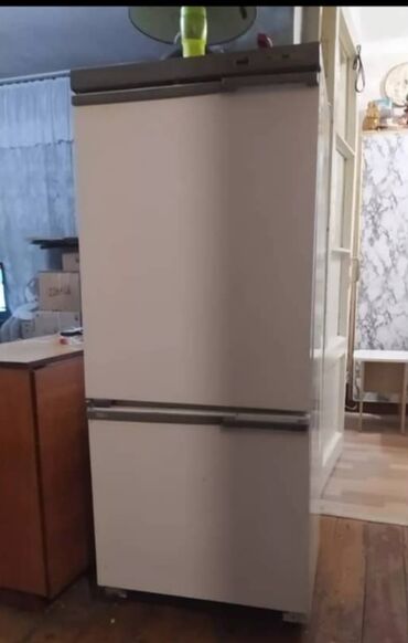 Другая климатическая техника: Продаю холодильник Мир двухкамерный работает очень тихо, морозит