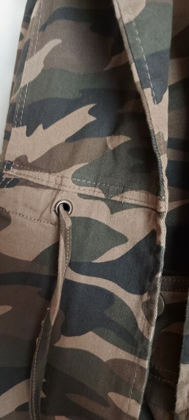 Kurtkalar: M razmer.şalvarida var.destdir.tek penceyi satilir.geynilmeyib — 12