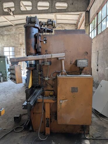 Пресс станки: Пресс станок без ЧПУ, Гидравлический, Б/у — 5