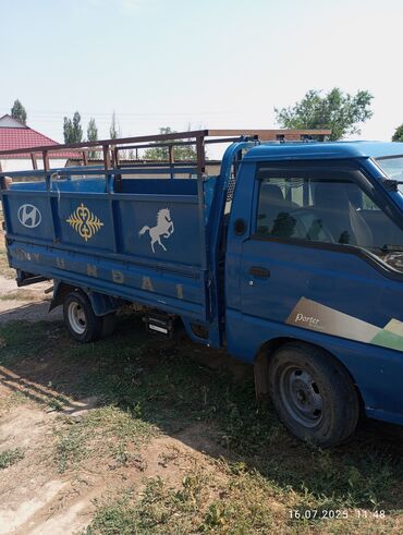 срочно срочно продаю машина: Hyundai Porter: 1999 г., 2.5 л, Механика, Дизель