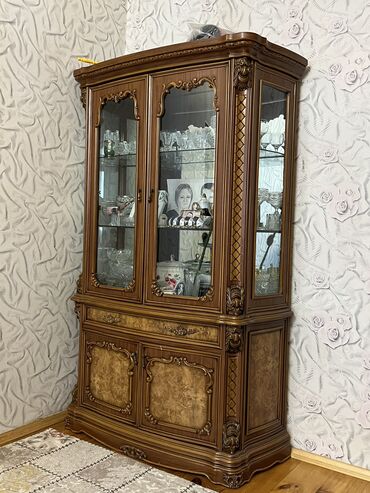 islenmis kvadrasikl: İşlənmiş, Komod, Servant, Kredit yoxdur