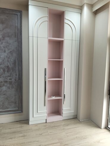 Sifarişlə dolablar: Düz dolab, Qonaq otağı üçün, Qarderob, Açılan, Quraşdırıla bilən, 4 qapılı — 3