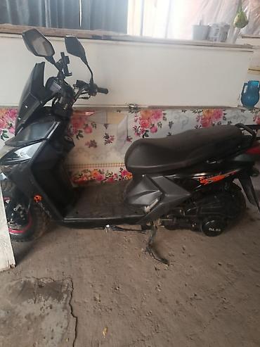 top riding: Скутер QJ/QJiang (модель с обтекателем “Bull”/“QJ”) — черный — 1