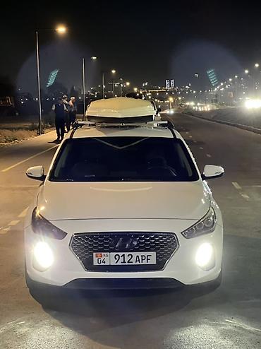 hyundai i30n: Hyundai i30: 2018 г., 1.6 л, Автомат, Дизель, Хэтчбэк — 3