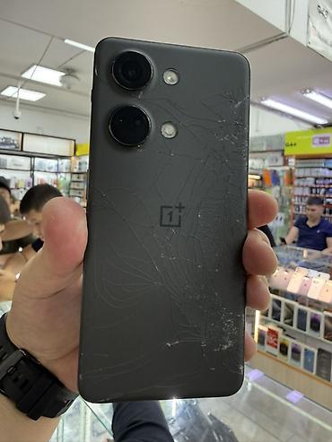 studio display: Смартфон на ColorOS 14, модель PHP110. - Процессор: MediaTek Dimensity — 1