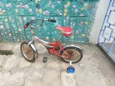 швейная машинка для детей: Детский велосипед, 2-колесный, 4 - 6 лет, Для девочки, Б/у