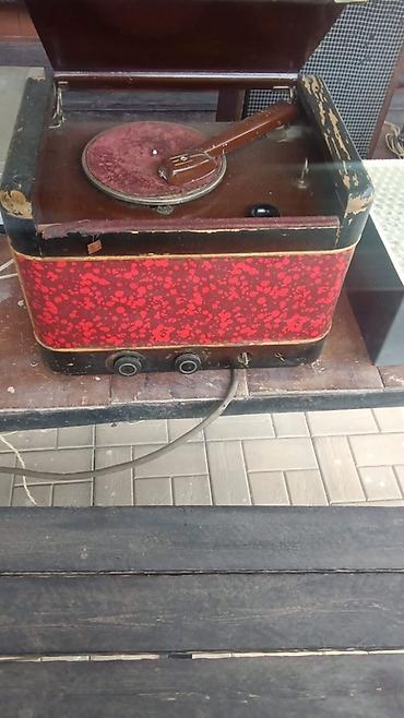 muzikalniy sentr: Məhsul: Retro audio dəstləri və komponentlər Tərkib: - JVC markalı — 6