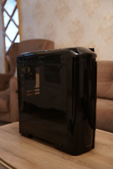 корпус для пк: Thermaltake Versa C22 RGB 3 il qabag almisam, indi basqa case