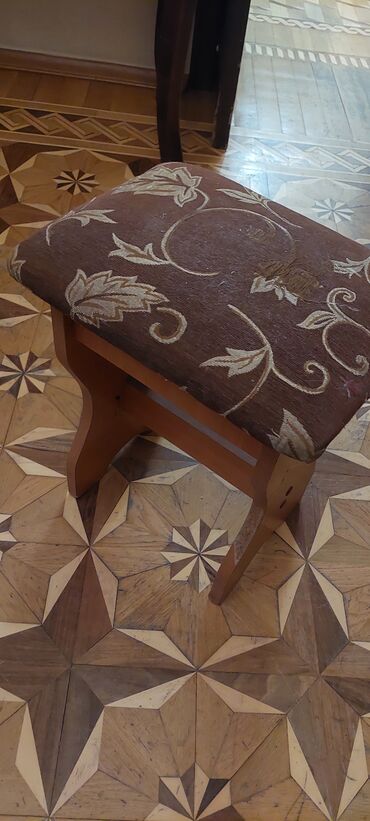 Qonaq otağı dəstləri: İşlənmiş, Masa və oturacaqlar, Türkiyə — 8