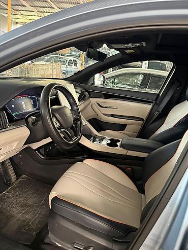 купить машину byd: BYD Song Plus: 2023 г., 1.5 л, Вариатор, Гибрид, Кроссовер — 6