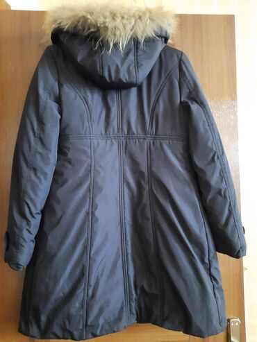 Kurtkalar: Palto qadin ucun. Куплена в Москве. Состояние отличное. Размер — 4