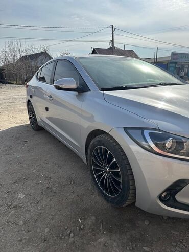 антена на 124: Hyundai Avante: 2017 г., 1.6 л, Автомат, Газ, Седан