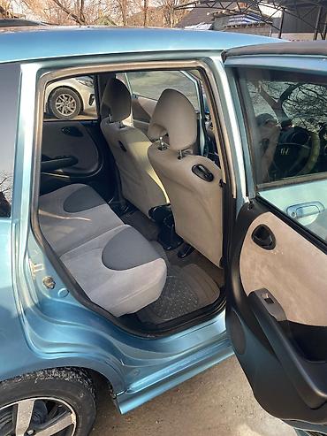 Honda: Honda Fit: 2006 г., 1.3 л, Вариатор, Бензин, Хэтчбэк — 5