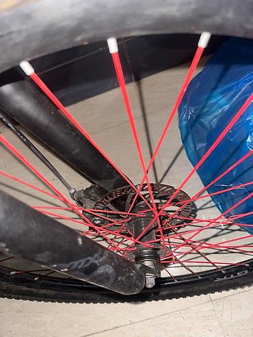 Dağ velosipedləri: BMX modelidir 28-29 modeldir az istifadə olunub,çox gözəl yanaşma — 3