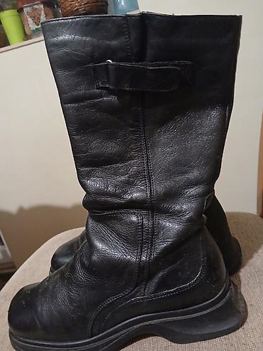 massimo duti cizme: Crne mekane kožne čizme postavljene filcom, visina 30 cm, broj 37 — 6