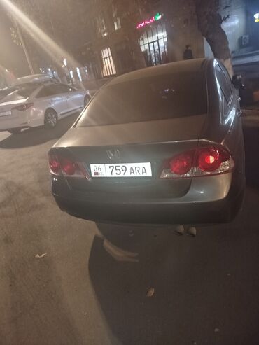 Honda: Honda Civic: 2007 г., 1.8 л, Автомат, Бензин at lalafo.kg — 4 Honda: Honda Civic: 2007 г., 1.8 л, Автомат, Бензин — 4