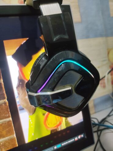 Digər kompüter aksesuarları: RGB oyun aksessuarları seti - Mexaniki tipli, tam ölçülü klaviatura — 7