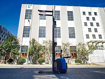 в 210: Электрический самоходный штабелёр CDD20 от компании ТЕХНОМАШ!!! ( — 7