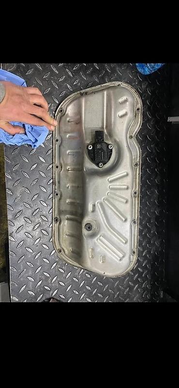 a6c6 2010: AUDI Q7 4M 2 KARTER KORITO ULJA AM | Audi q7 q5 q3 q2 A1 A3 A4 A5 A6 — 3