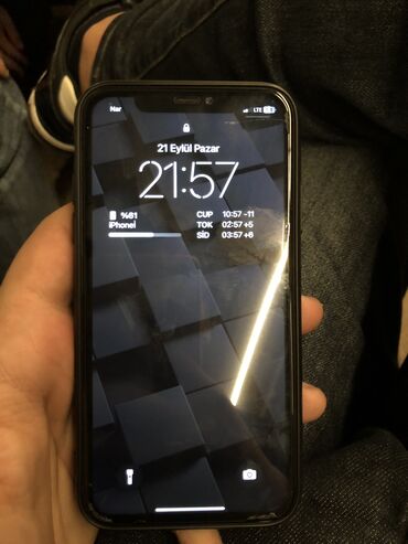сколько стоит playstation 5 в баку: IPhone 11, 128 GB, Deep Purple, Qırıq, Barmaq izi, Simsiz şarj