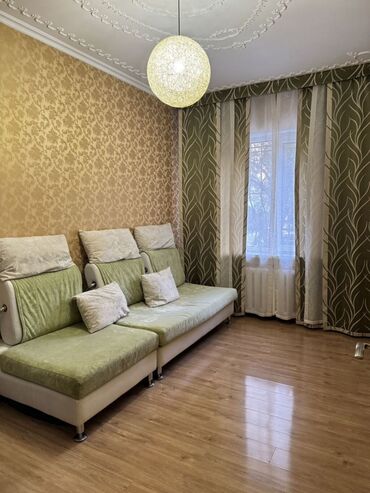 ихлас асанбай онлайн камера: 3 бөлмө, 83 кв. м, 106-серия, 1 кабат, Косметикалык ремонт
