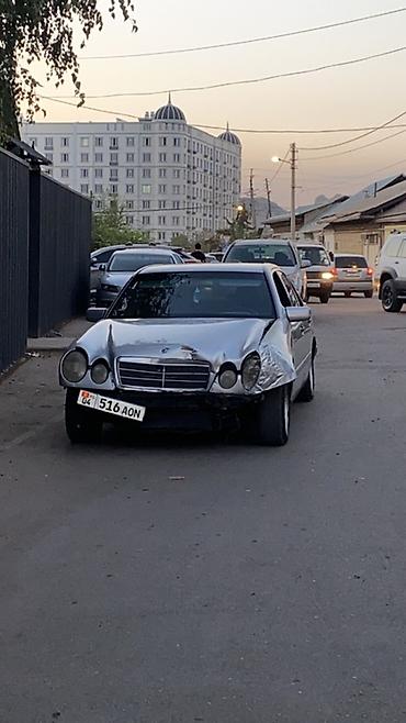 1 kz: Mercedes-Benz E-Class: 1997 г., 2.3 л, Механика, Бензин, Седан — 6