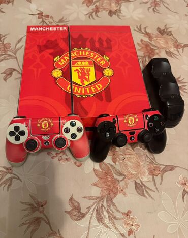 playstation 3 islenmis: Playstation 4 fat - 500GB Manchester United kaplaması ilə Təmiz