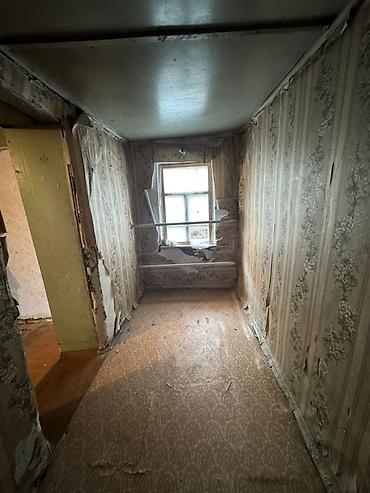 Продажа коттеджей и домов: Срочно продаётся пристроенная времянка в центре города, район — 7