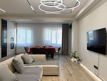 Долгосрочная аренда квартир: For rent a 1 bedroom apartment is in the Golden Square. Orozbekov — 16