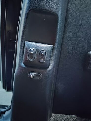 QAZ: QAZ 3110: 2.4 l | 1999 il 29000 km Limuzin — 11