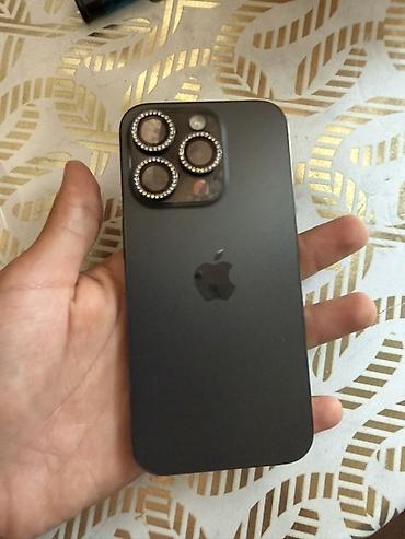 15 pro ekran: IPhone 15 Pro, Qara, Face ID — 2