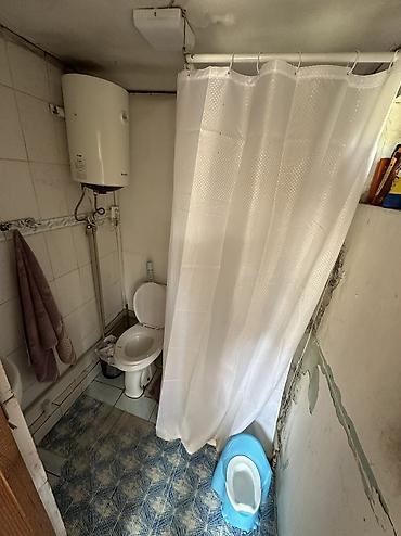 Продажа коттеджей и домов: Продается четырехкомнатый дом от собственнника, двухкомнатная кухня at lalafo.kg — 10 Продажа коттеджей и домов: Продается четырехкомнатый дом от собственнника, двухкомнатная кухня — 10