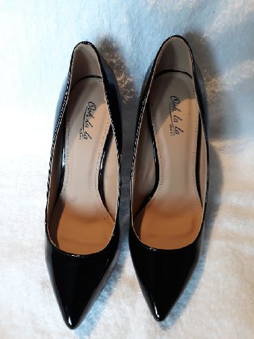 Shoes: Pumps, 36