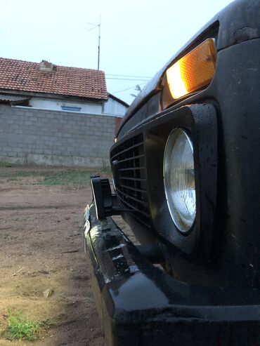 нивага: ВАЗ (ЛАДА) 4x4 Niva: 1983 г., 1.6 л, Механика, Бензин, Жол тандабас